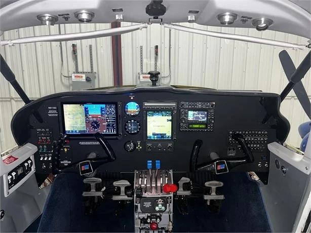 1980 PIPER AZTEC F Photo 5
