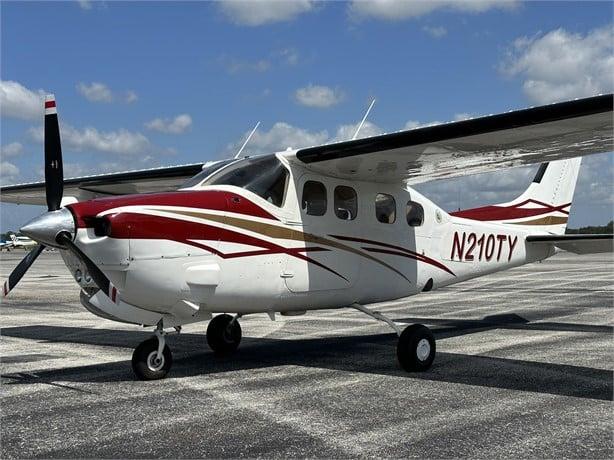 1979 CESSNA P210N Photo 2