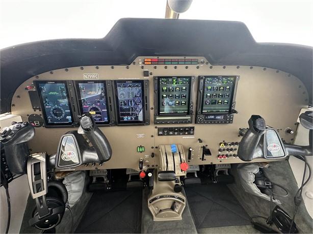 1999 PIPER SARATOGA II HP Photo 6