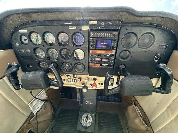 1979 CESSNA 172N SKYHAWK Photo 4
