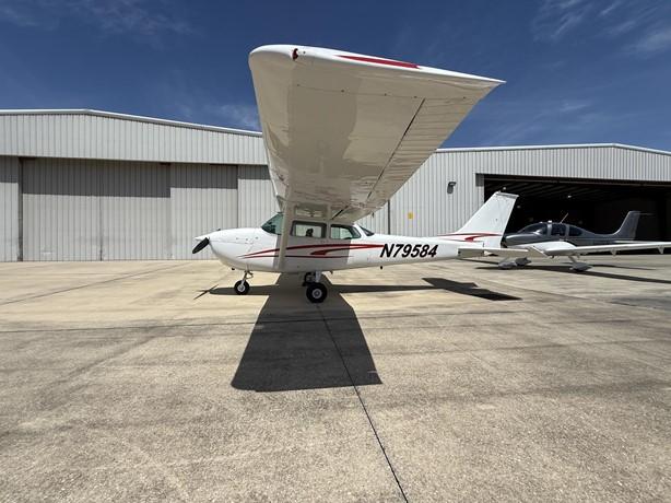 1969 CESSNA 172 SKYHAWK Photo 2