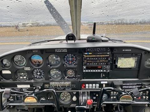 1972 PIPER CHEROKEE 140 Photo 3