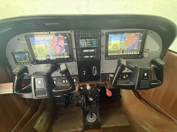 1980 CESSNA 182Q SKYLANE Photo 3