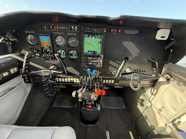 1977 PIPER TURBO AZTEC F Photo 4