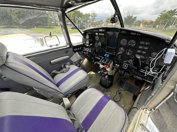 1971 PIPER AZTEC D Photo 3