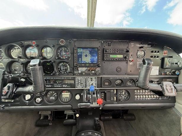1973 PIPER CHEROKEE 6/260 Photo 6