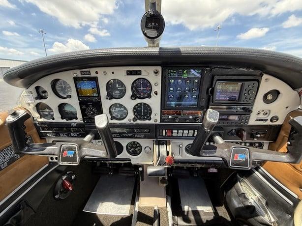 1979 PIPER ARCHER II Photo 3