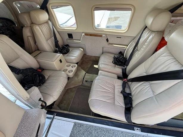 2002 PIPER SENECA V Photo 3