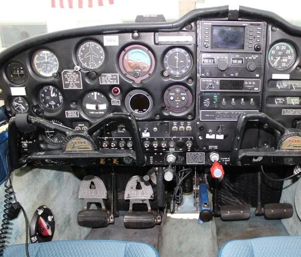 1966 PIPER CHEROKEE 180 Photo 6