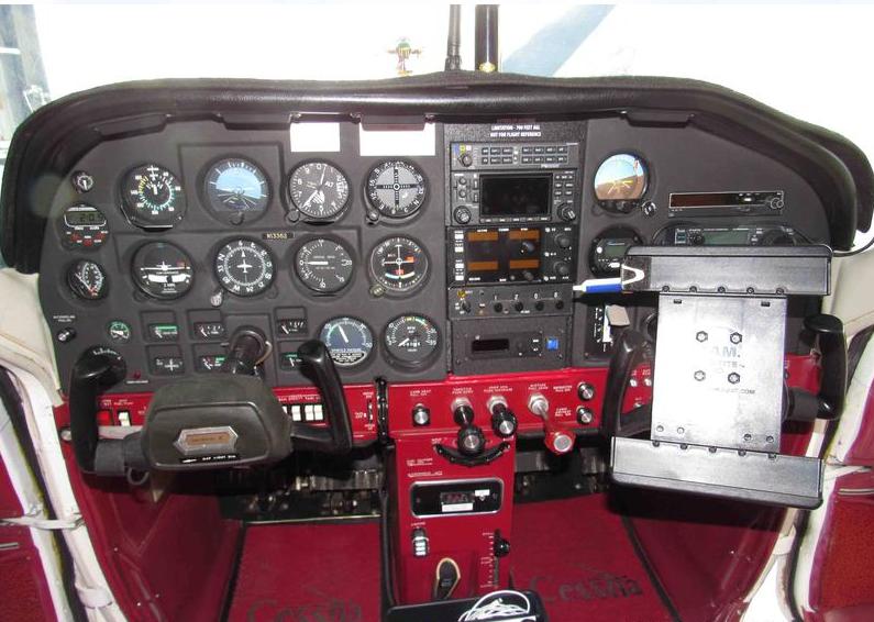 1976 CESSNA CARDINAL 177B Photo 6