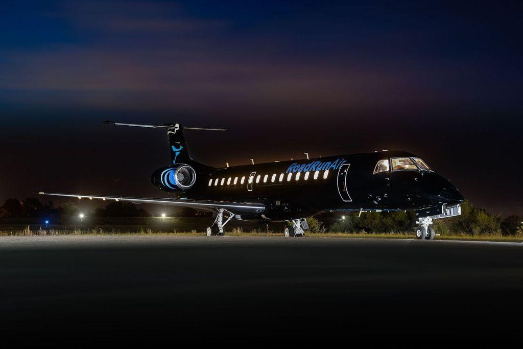 2003 Embraer ERJ-145LR Photo 3