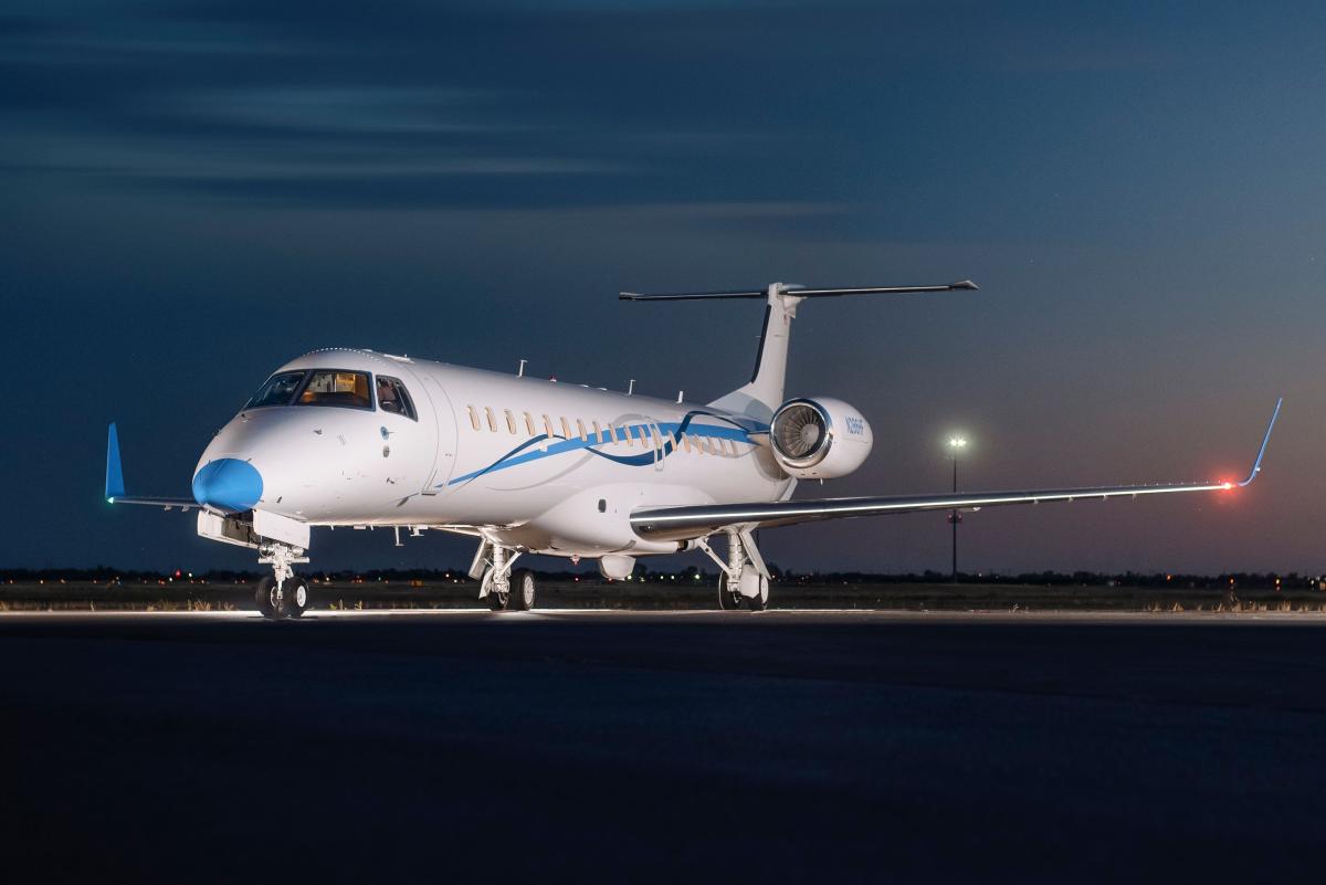 2013 Embraer ERJ-145XR Photo 2