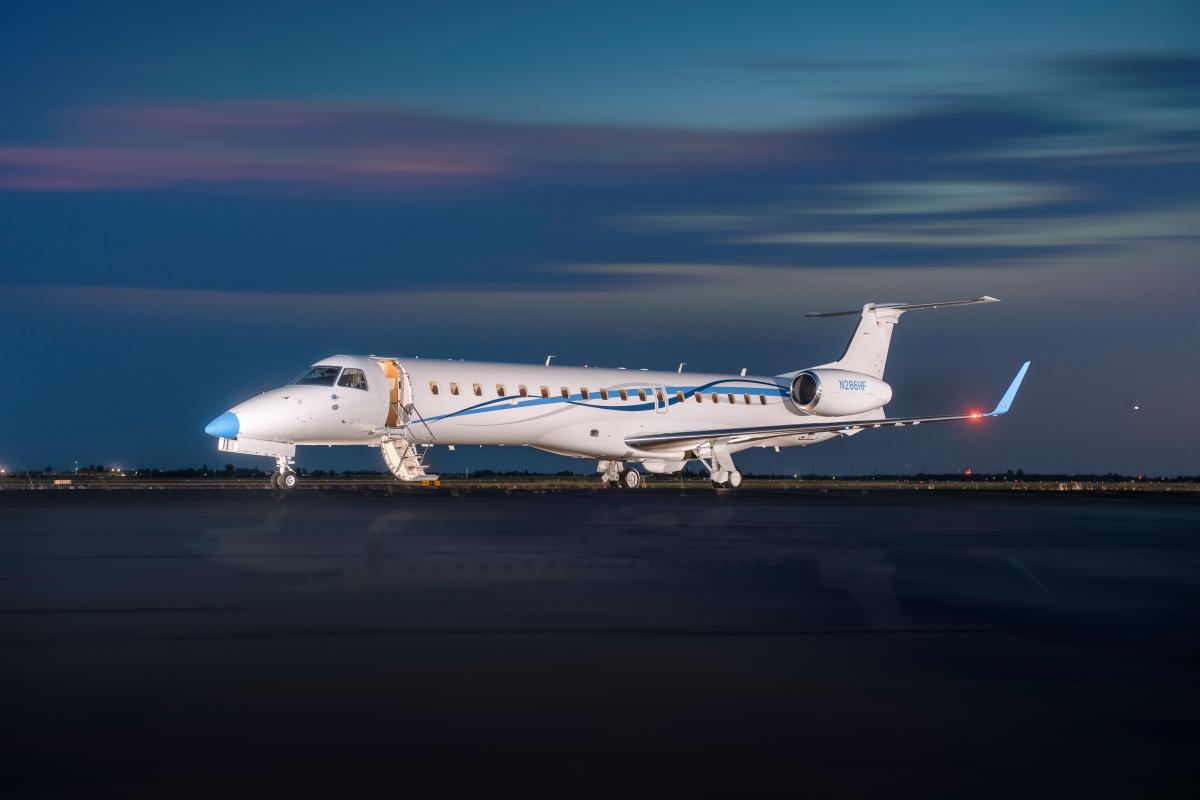 2013 Embraer ERJ-145XR Photo 3
