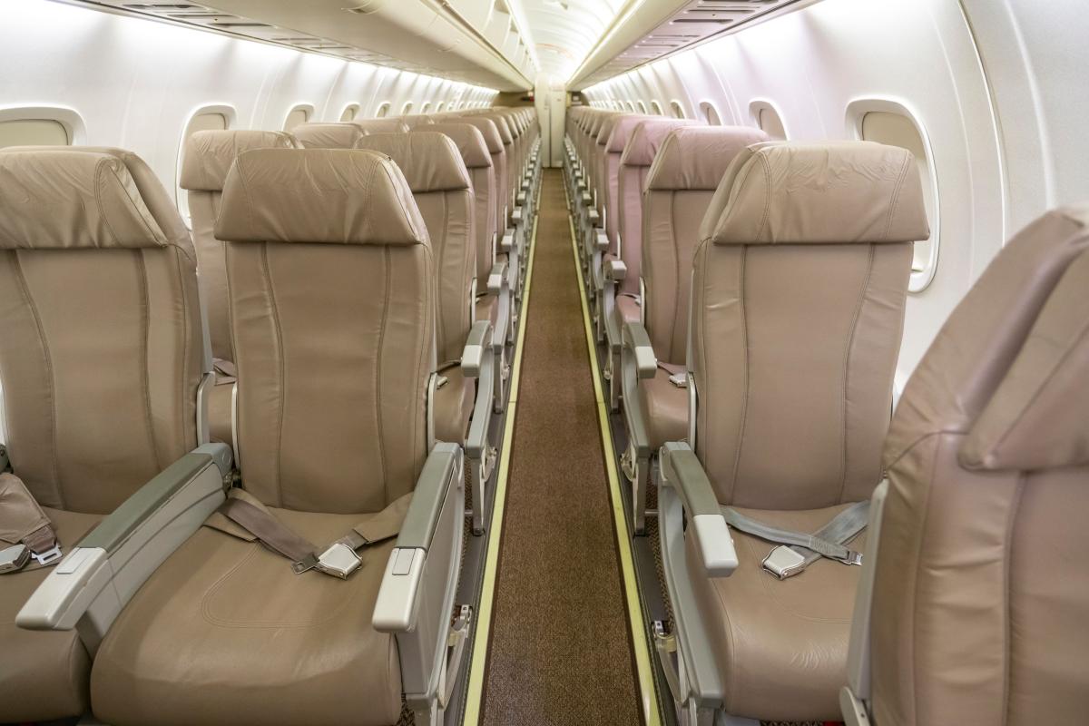 2013 Embraer ERJ-145XR Photo 2