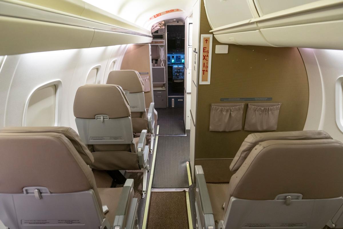 2013 Embraer ERJ-145XR Photo 3