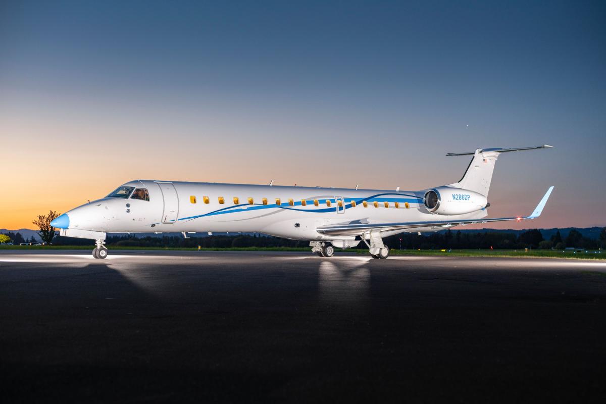2013 Embraer ERJ-145XR Photo 2