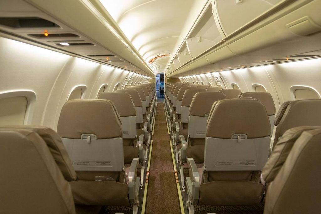 2013 Embraer ERJ-145XR Photo 4