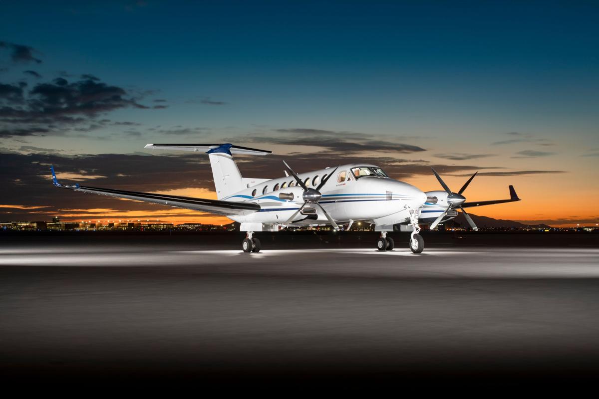 2015 Beech King Air 350i Photo 3