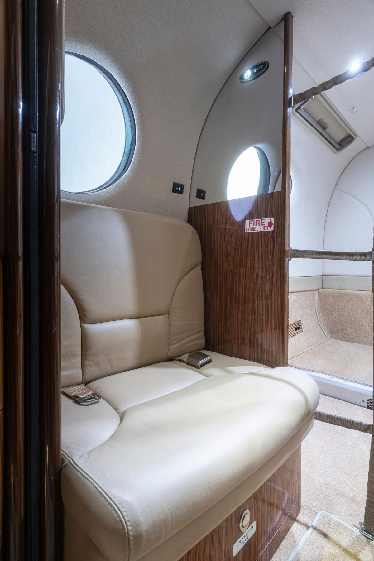 2015 Beech King Air 350i Photo 6