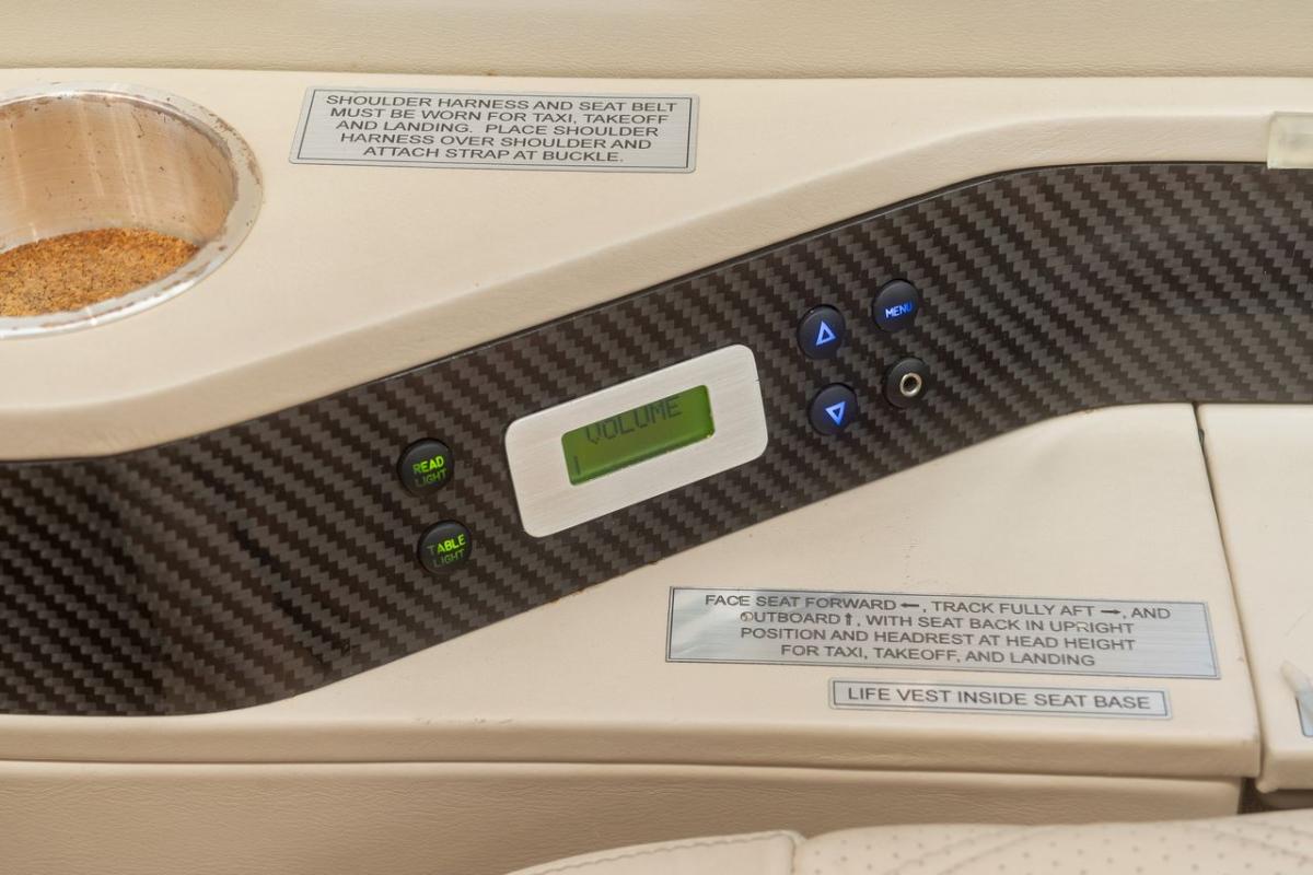 2002 Gulfstream G200 Photo 6