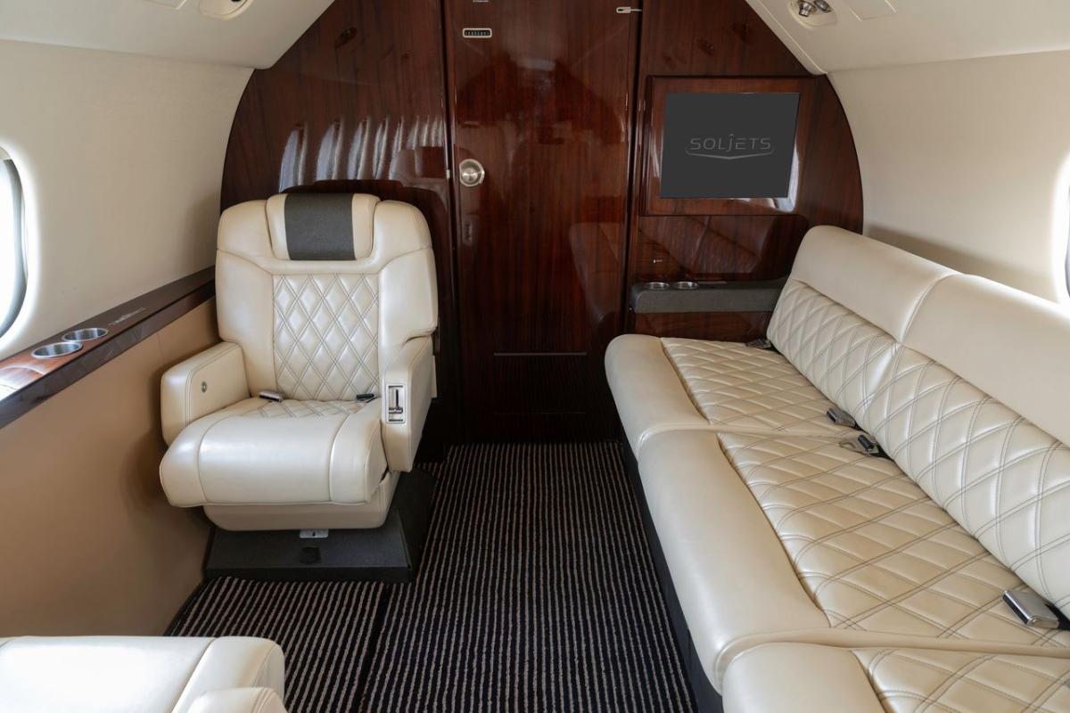 1995 Dassault Falcon 900B Photo 5