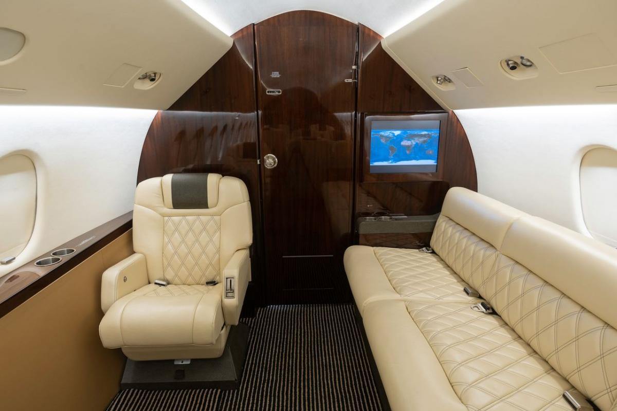 1995 Dassault Falcon 900B Photo 7