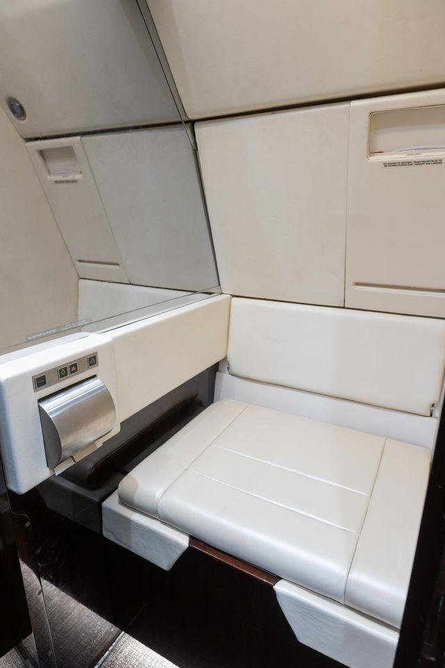 1995 Dassault Falcon 900B Photo 5