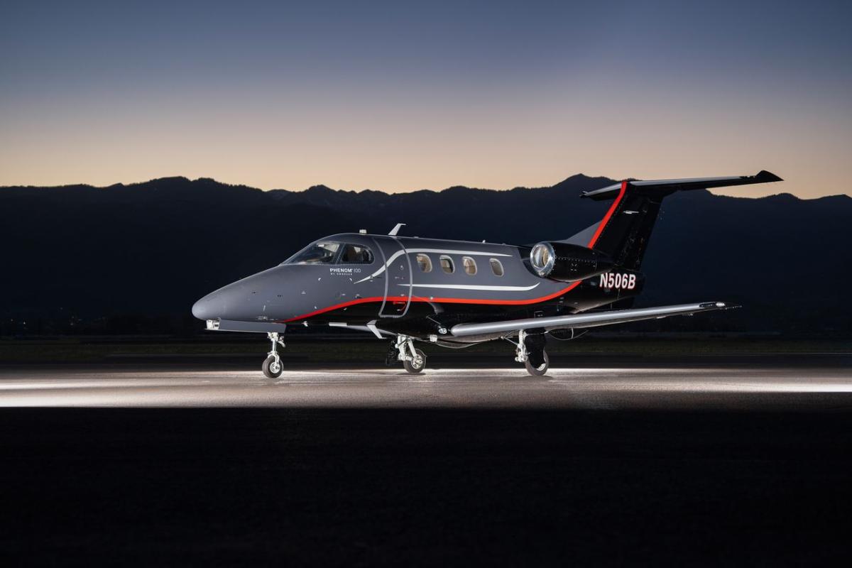 2013 Embraer Phenom 100 Photo 2