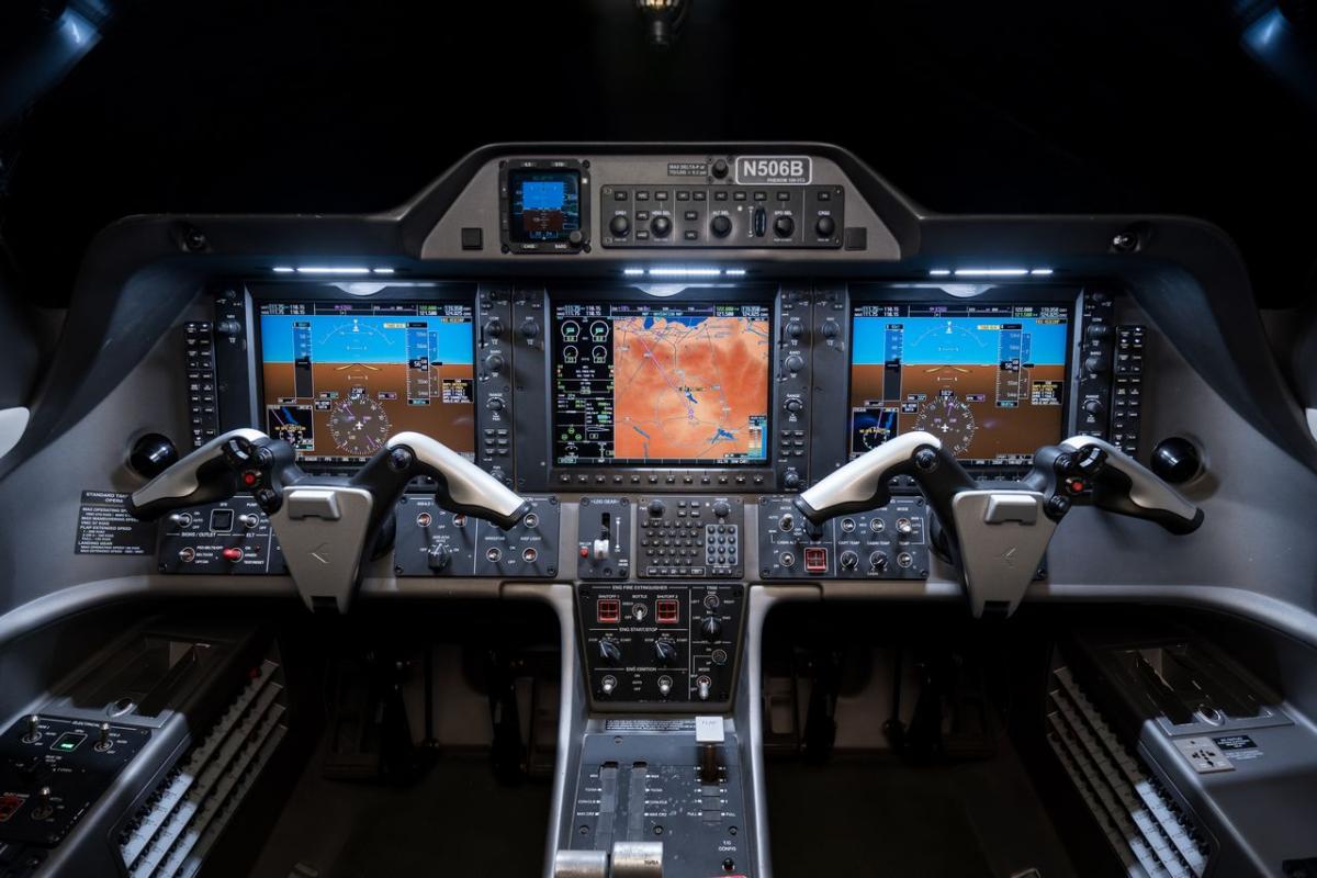 2013 Embraer Phenom 100 Photo 4
