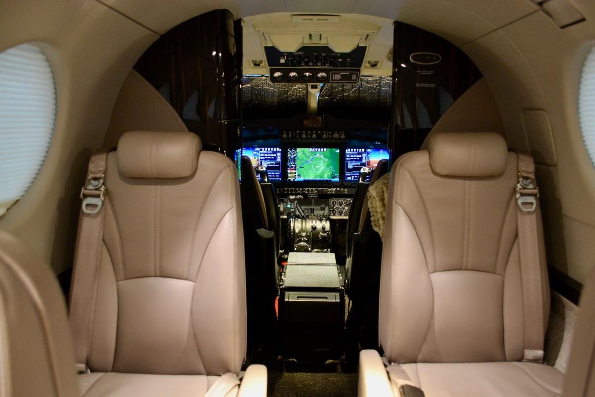 2003 Beech King Air 260 Photo 7