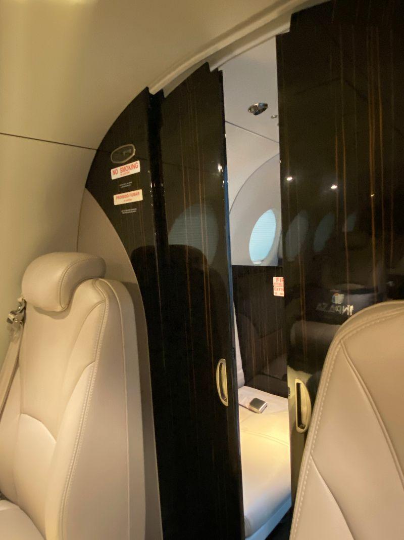 2003 Beech King Air 260 Photo 3