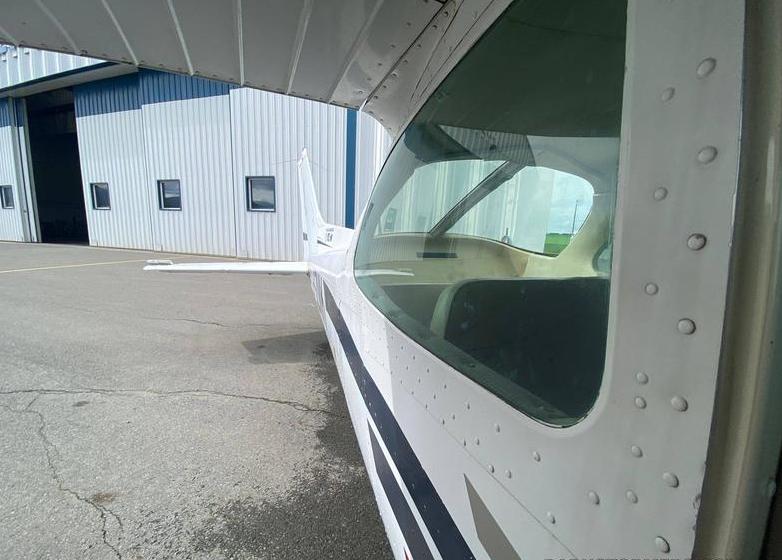 1976 CESSNA 172Q Photo 3