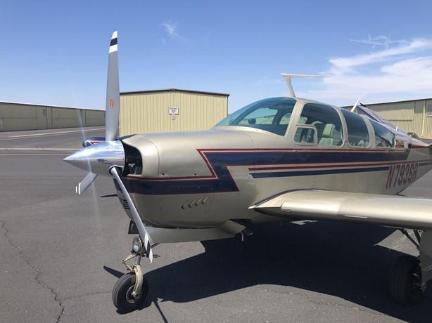 1969 Beech V35A Bonanza Photo 3