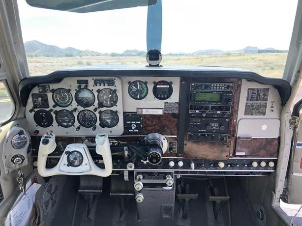 1969 Beech V35A Bonanza Photo 4
