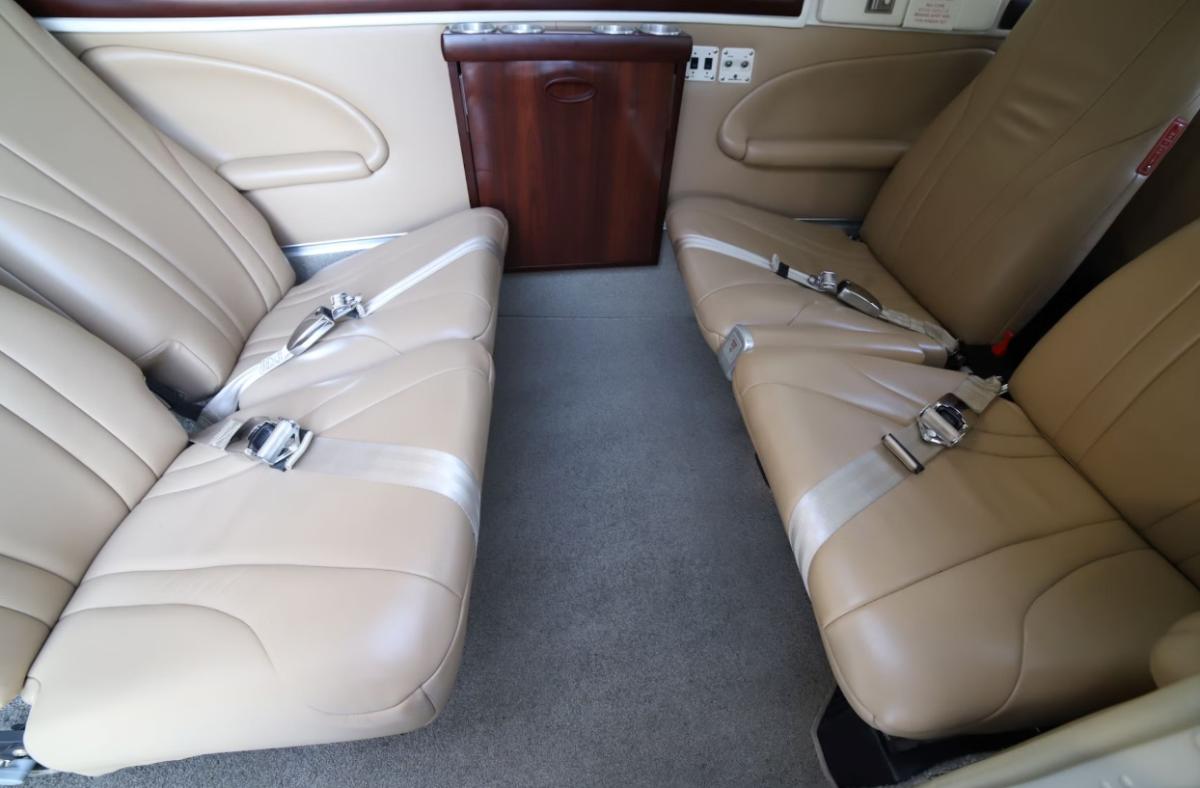 2010 Beechcraft G36 Bonanza Photo 2