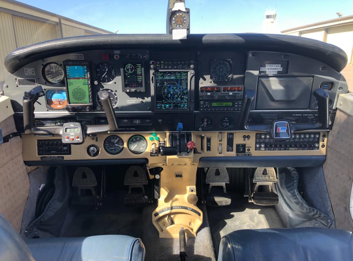 1982 Piper Saratoga SP Photo 4