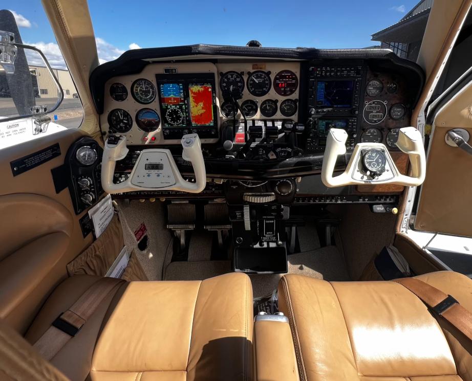 1981 Beechcraft Baron B55 Photo 5