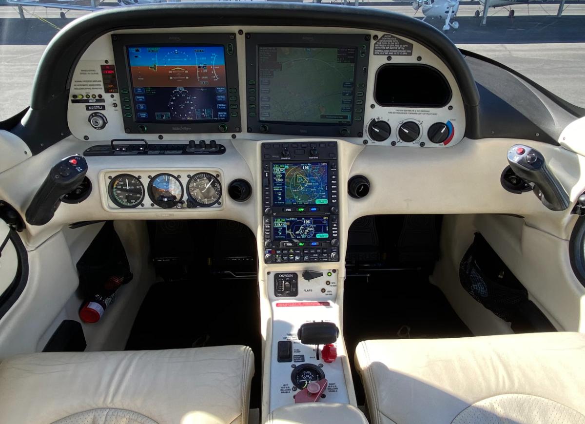 2006 Cirrus SR22 Turbo G2 Photo 5