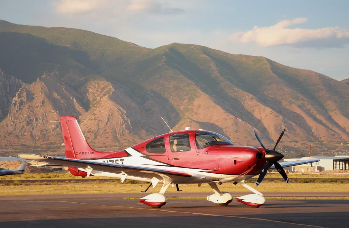 2022 Cirrus SR22T G6 Photo 2