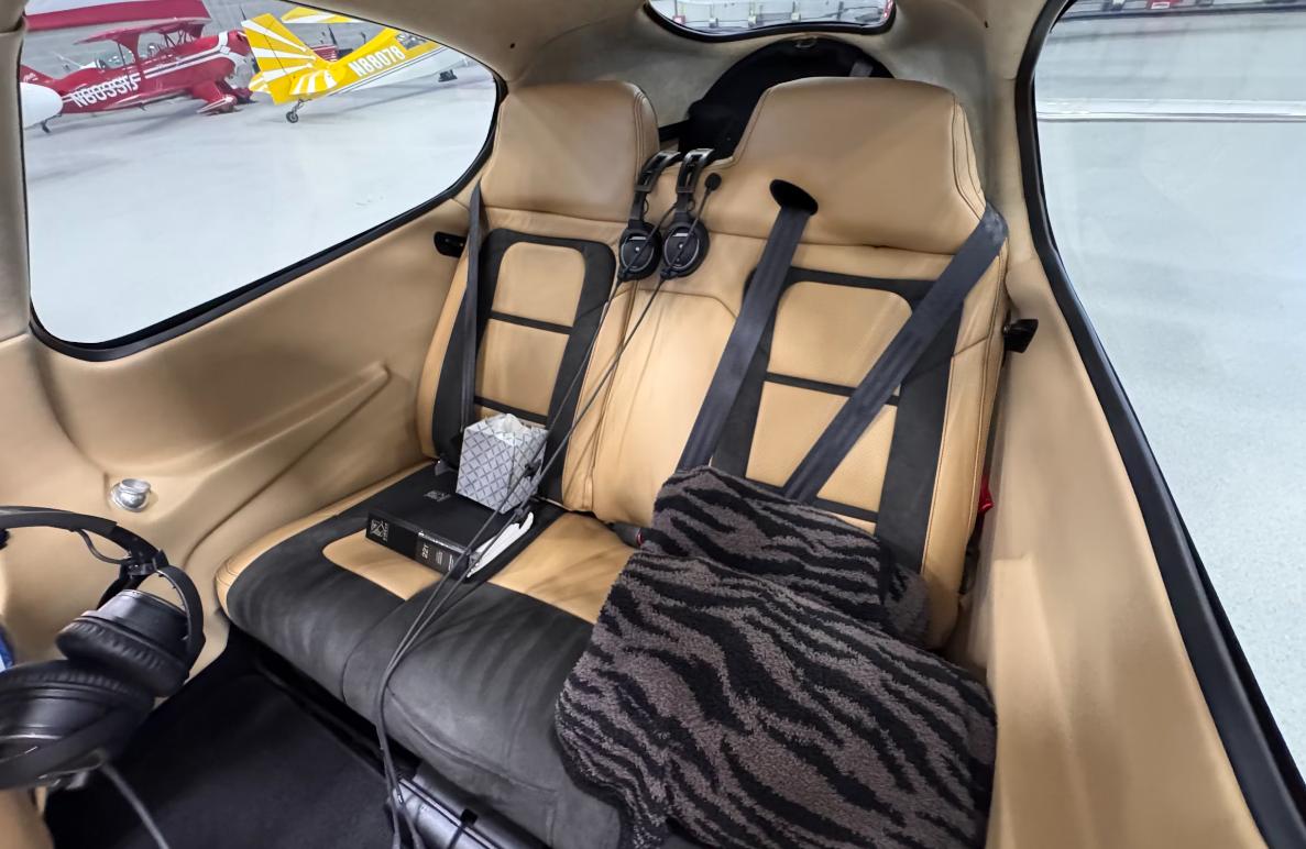 2022 Cirrus SR22T G6 Photo 3