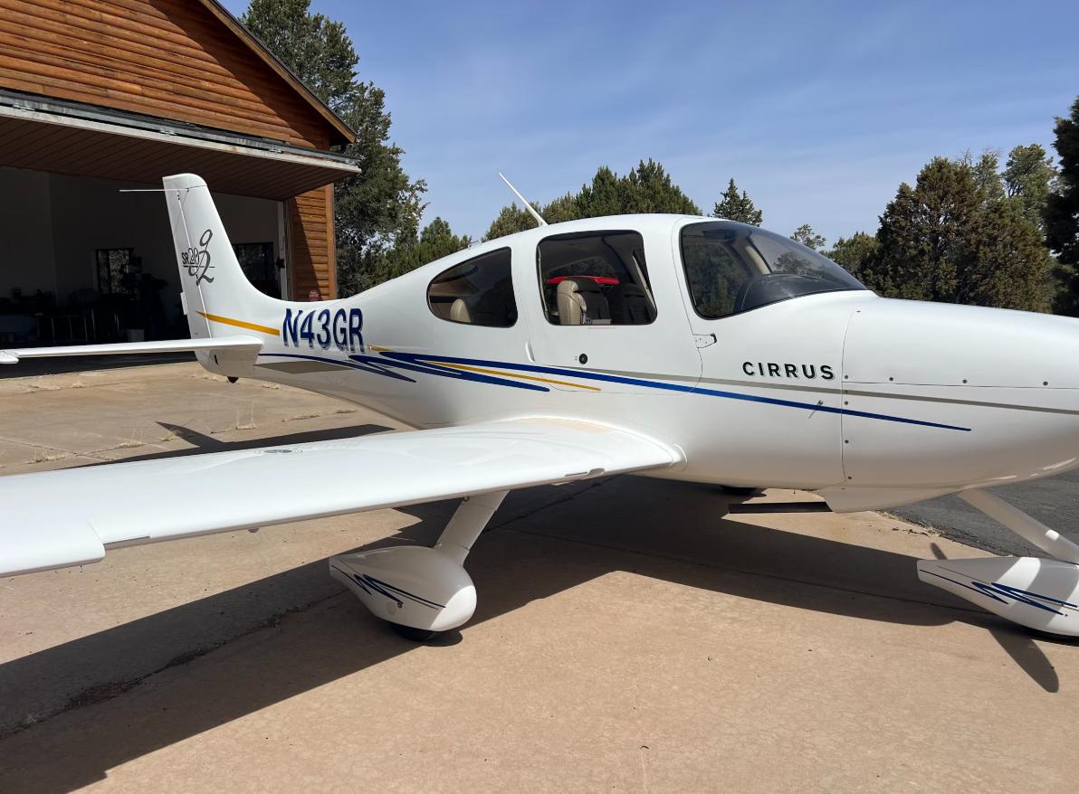 2005 Cirrus SR20 G2 Photo 5