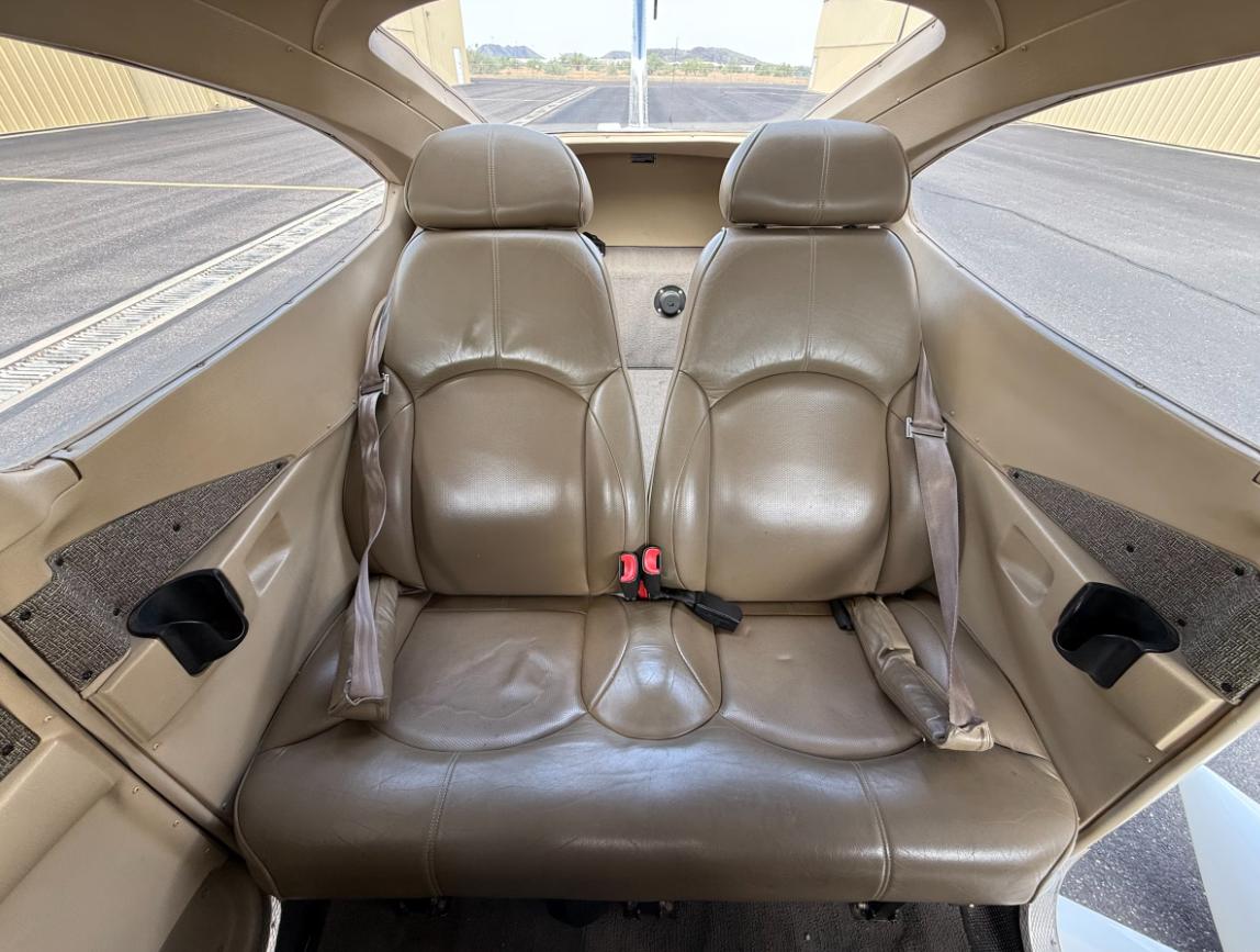 2005 Cessna T182T Skylane Photo 2