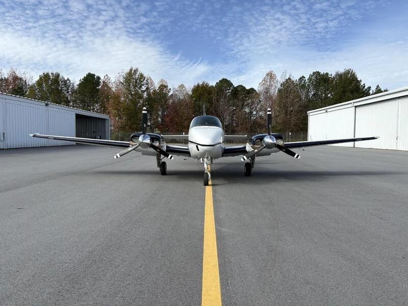 1968 Beechcraft 95-B55 Photo 4