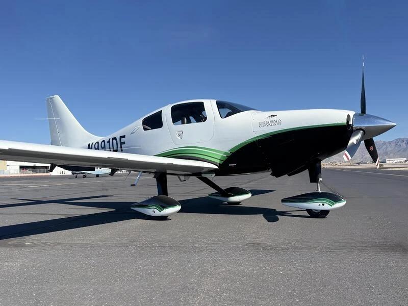 2006 Lancair Columbia 400 Photo 3