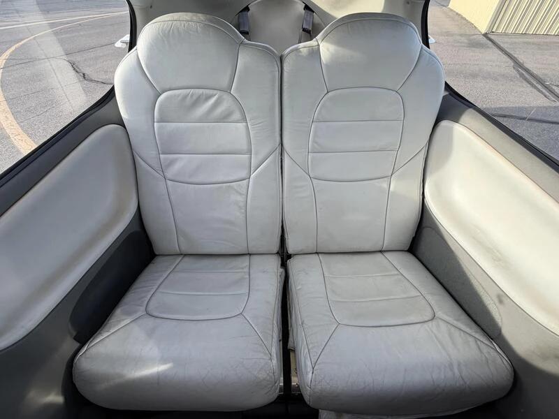 2003 Cirrus SR22 G1  Photo 6