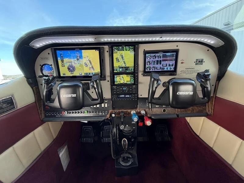 1976 Cessna 182P Skylane  Photo 7