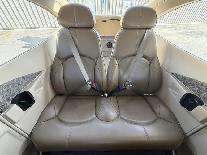 2004 Cessna 182T Skylane Photo 5