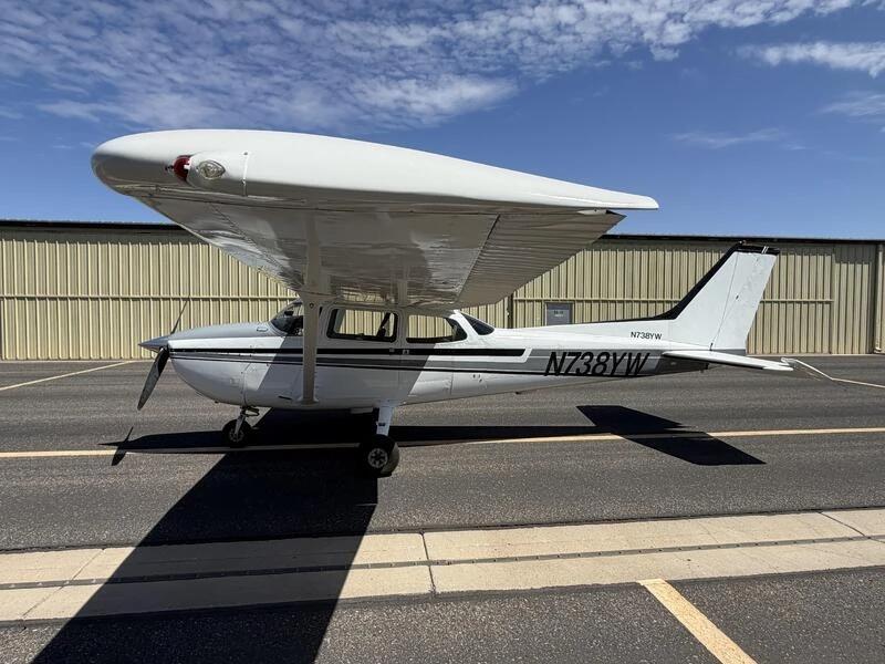 1978 Cessna 172N Skyhawk Photo 2