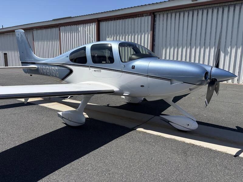 2022 Cirrus SR22T G6 Photo 3