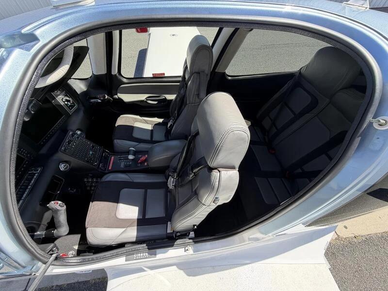 2022 Cirrus SR22T G6 Photo 5